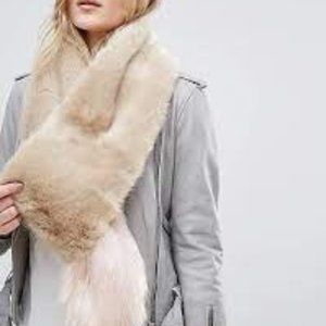Bandits Premium Faux Fur Jumbo Scarf